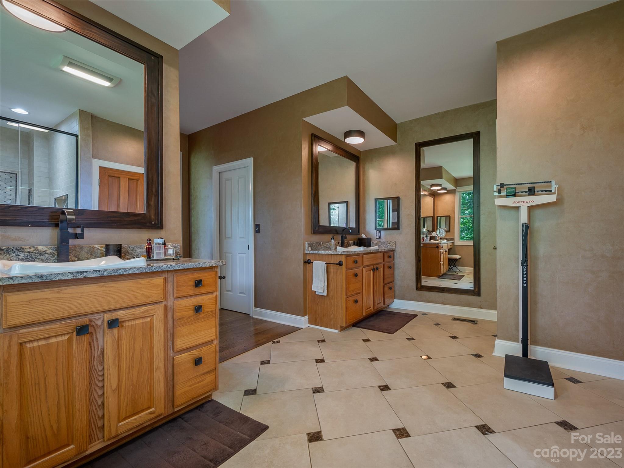 20 Spring Ridge Lane Hendersonville, NC 28739 - Photo 21 of 41 Gallery Image 21