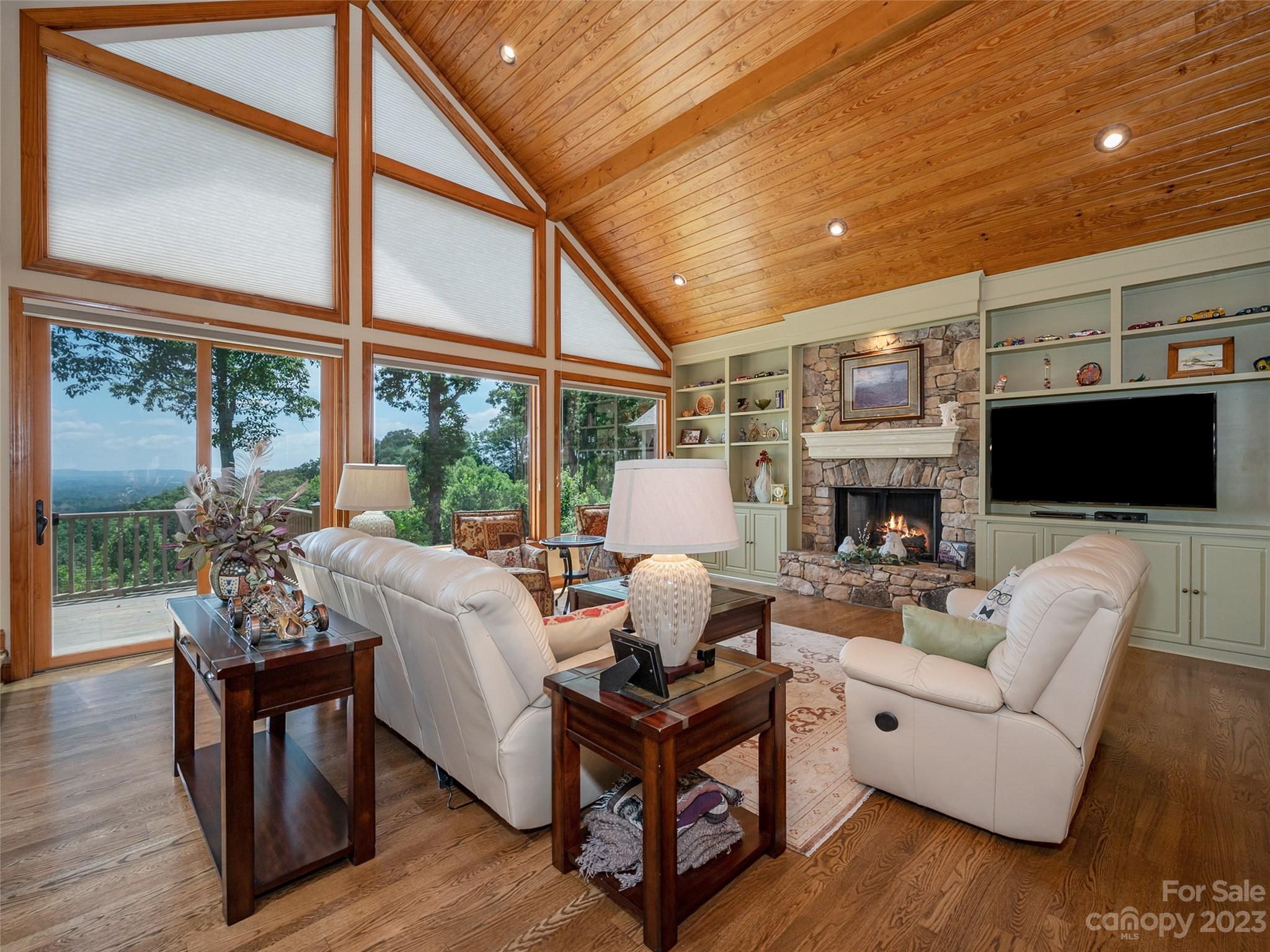 20 Spring Ridge Lane Hendersonville, NC 28739 - Photo 4 of 41 Gallery Image 4