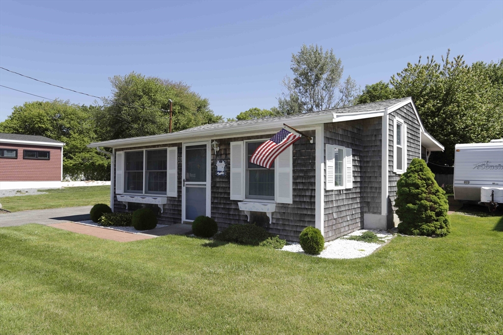 35 Point Street Fairhaven, MA 02719 - Photo 1 of 36
