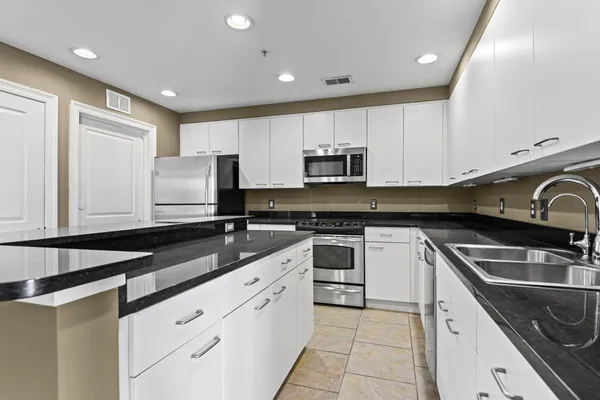 $559,000 | 6422 West US Highway 98, Unit 906, Panama City Beach, FL 32407