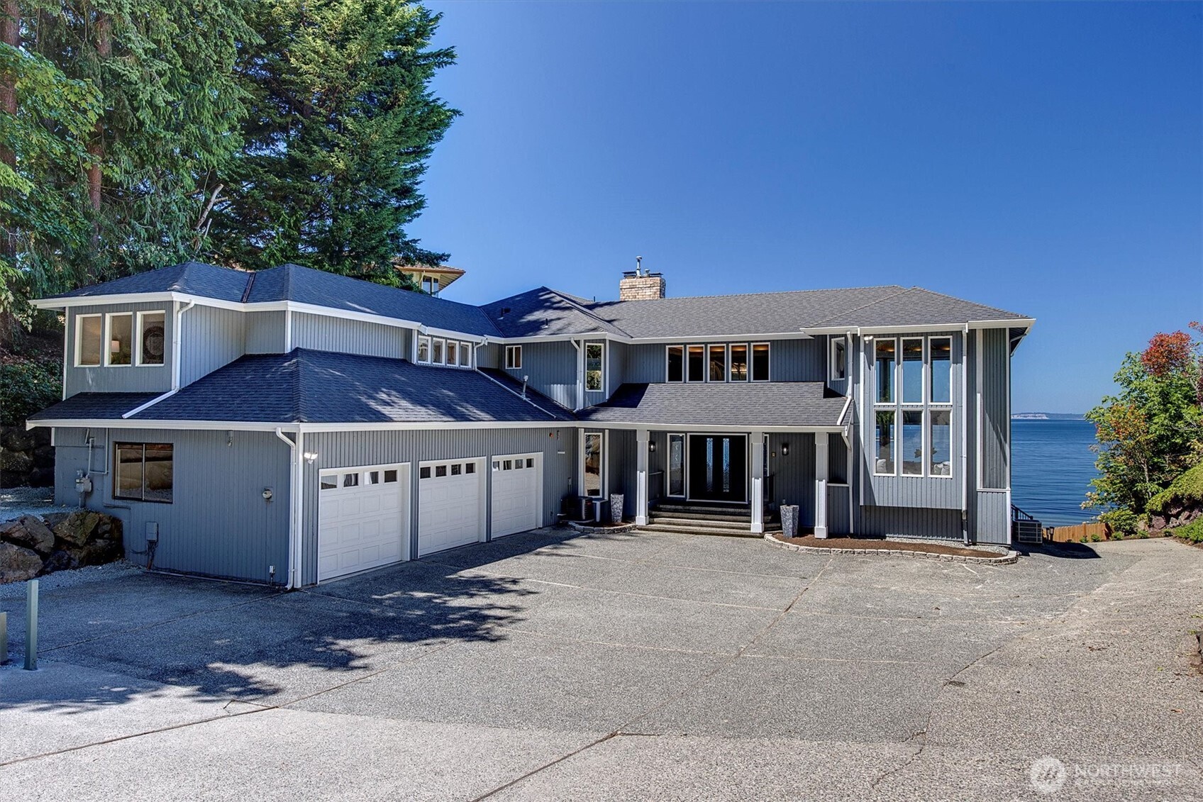 8001 Talbot Road Edmonds, WA 98026 - Photo 2 of 40