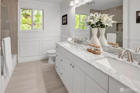 $3,690,000 | 8001 Talbot Road, Edmonds, WA 98026