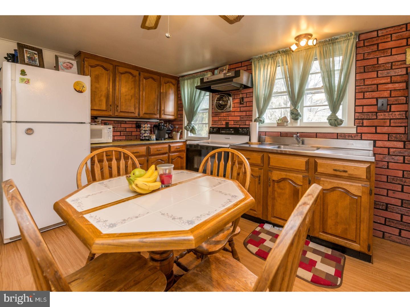 49 Longview Road Boyertown, PA 19512 - Photo 11 of 22 Gallery Image 11