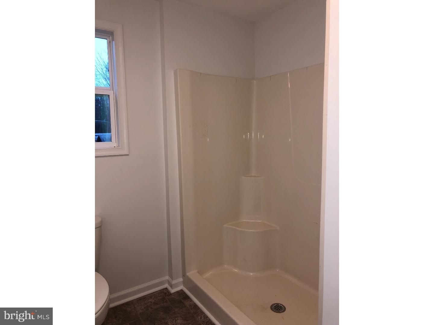 433 Ridge Road Millville, NJ 08332 - Photo 10 of 14 Bathroom