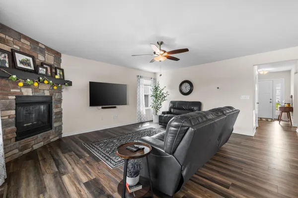 $559,900 | 672 Lambert Drive, Slinger, WI 53086