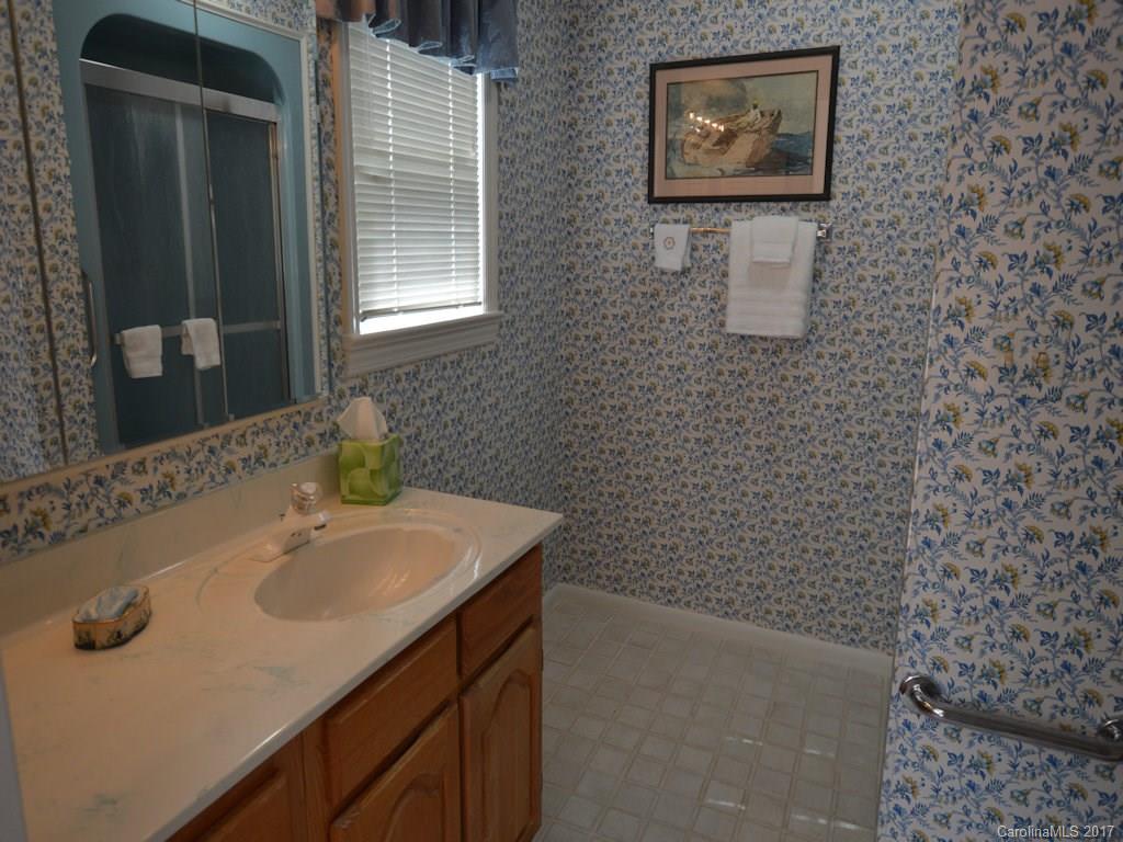 44 Jervey Road, Unit 4B Tryon, NC 28782 - Photo 8 of 15