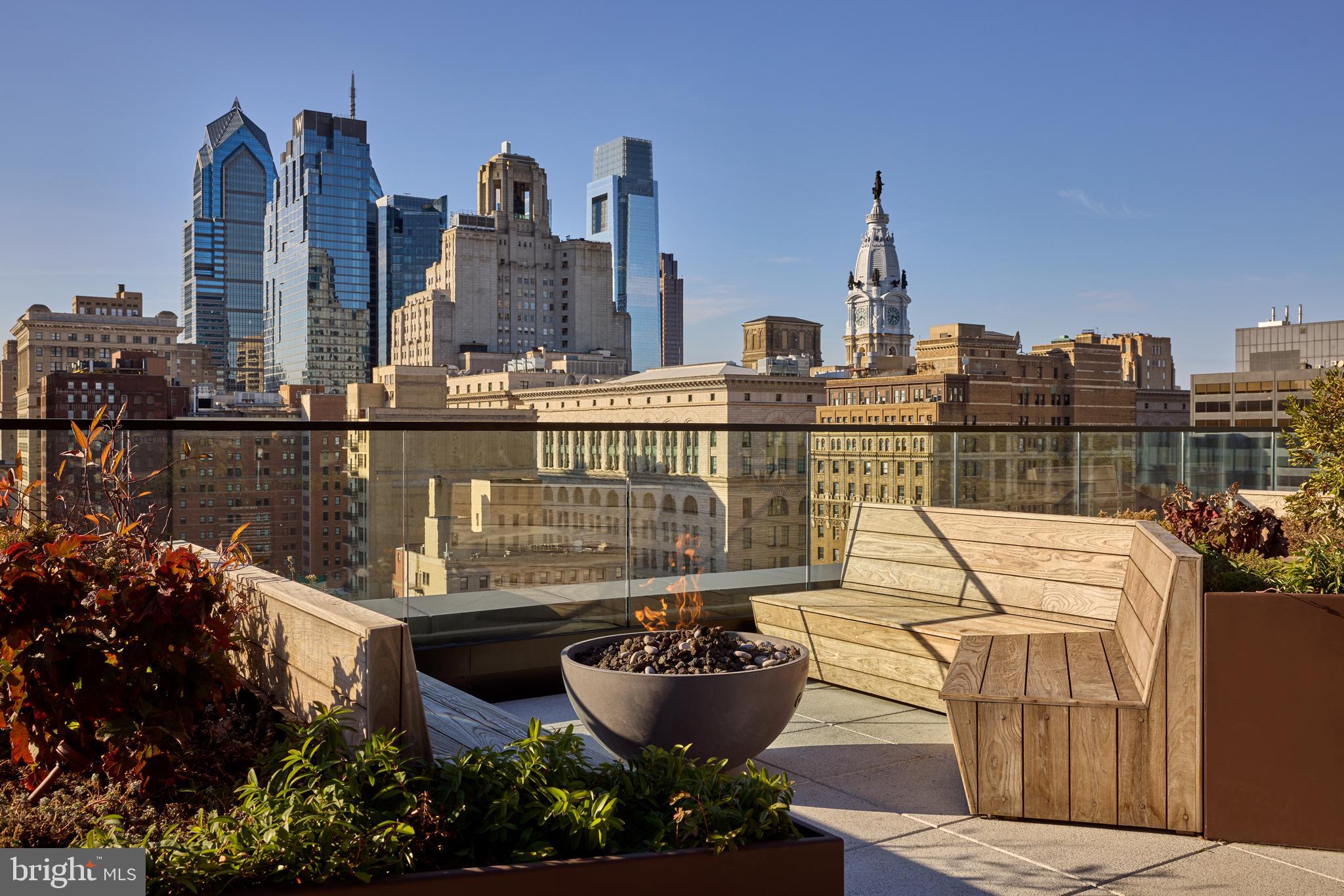 1134 Sansom Street, Unit 1018 Philadelphia, PA 19107 - Photo 27 of 33