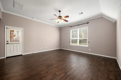 $450,000 | 9106 Wapiti Trail, Conroe, TX 77303