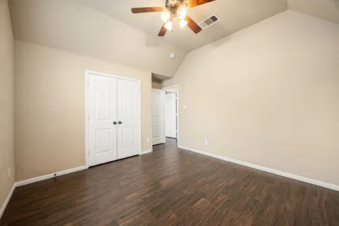 $450,000 | 9106 Wapiti Trail, Conroe, TX 77303