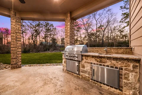 $450,000 | 9106 Wapiti Trail, Conroe, TX 77303