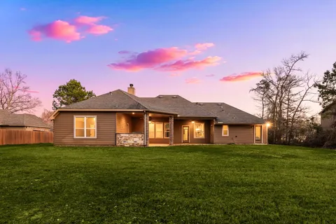 $450,000 | 9106 Wapiti Trail, Conroe, TX 77303