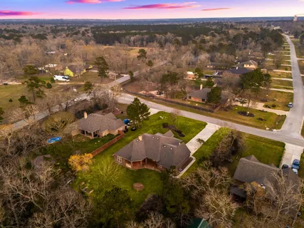 $450,000 | 9106 Wapiti Trail, Conroe, TX 77303