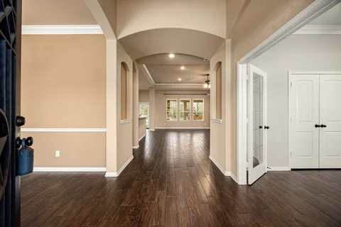 $450,000 | 9106 Wapiti Trail, Conroe, TX 77303