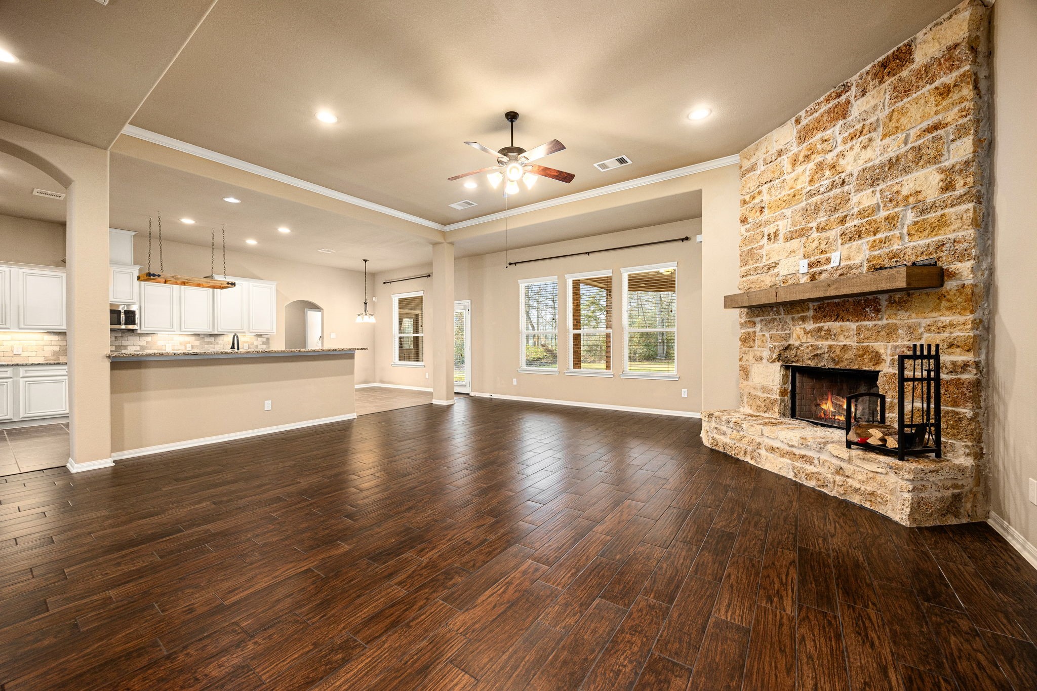 9106 Wapiti Trail Conroe, TX 77303 - Photo 8 of 44