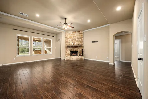 $450,000 | 9106 Wapiti Trail, Conroe, TX 77303