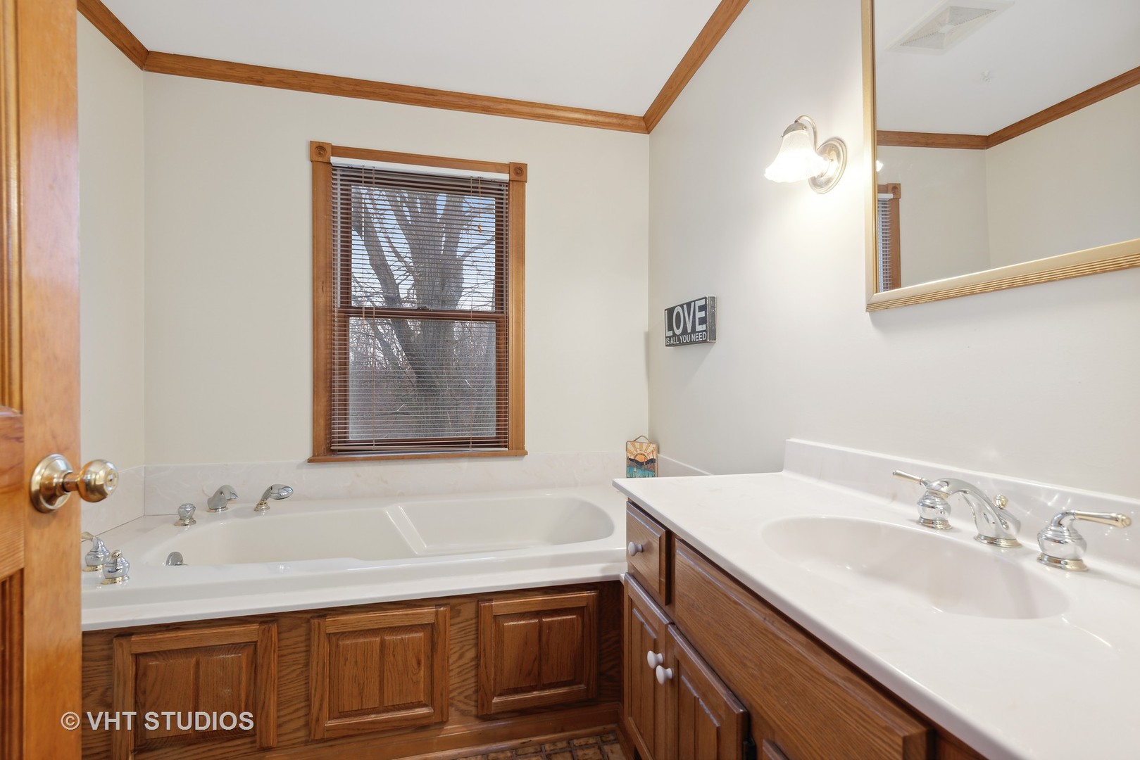 209 Miller Road Lake Zurich, IL 60047 - Photo 17 of 39 Gallery Image 17