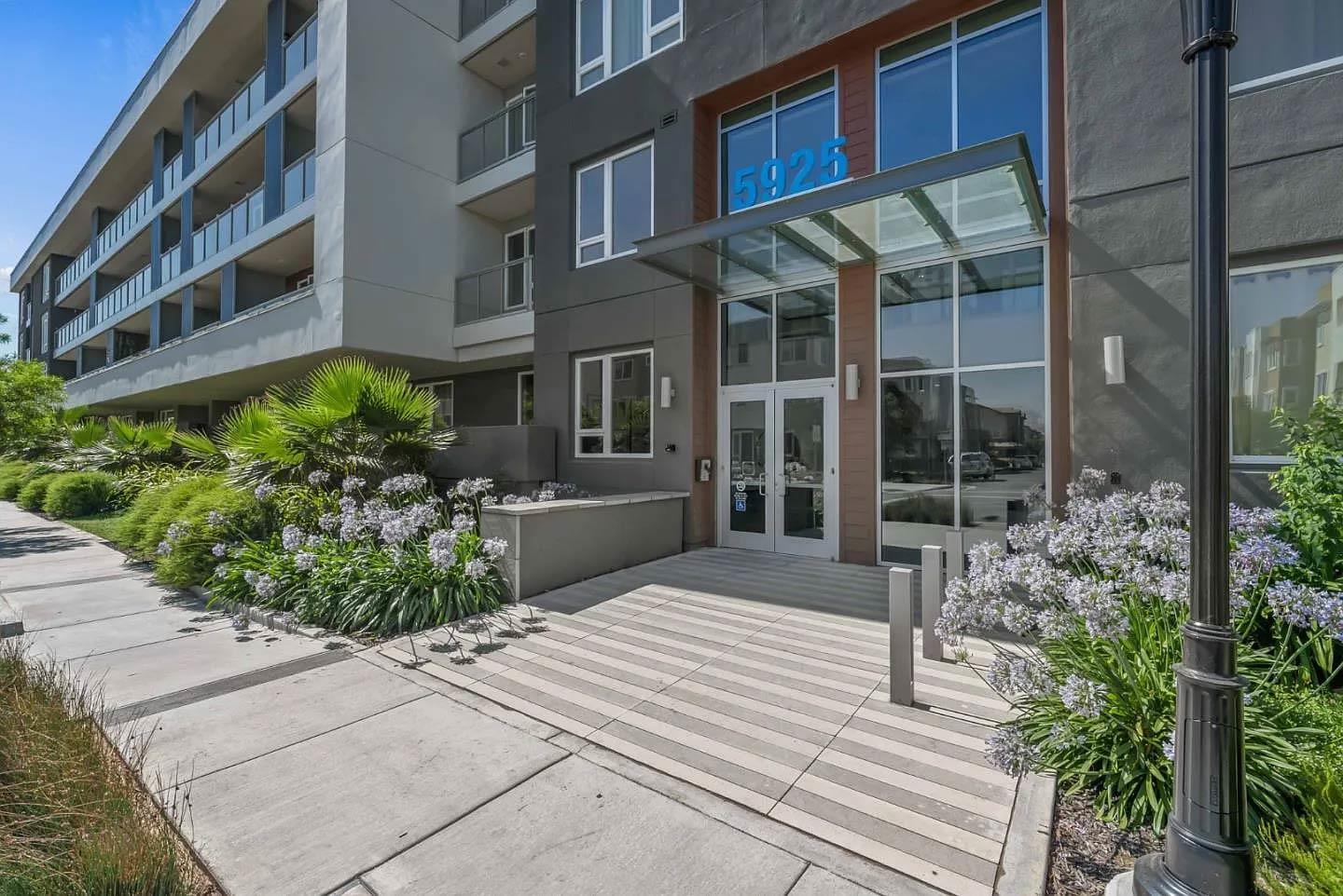 5925 Charlotte Drive, Unit 414 San Jose, CA 95123 - Photo 13 of 18 a view of a building with potted plants