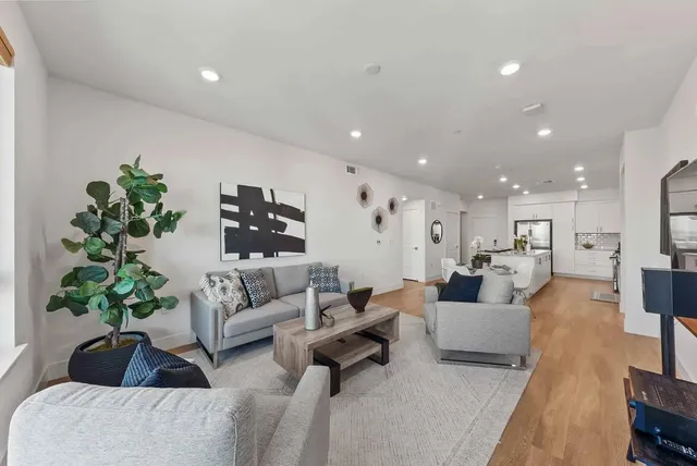 $3,875 | 5925 Charlotte Drive, Unit 414, San Jose, CA 95123