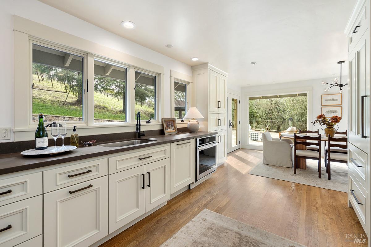 330 Chiquita Road Healdsburg, CA 95448 - Photo 12 of 68