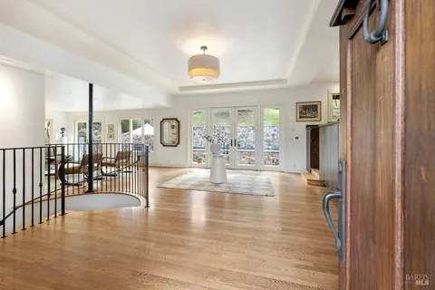 $2,985,000 | 330 Chiquita Road, Healdsburg, CA 95448