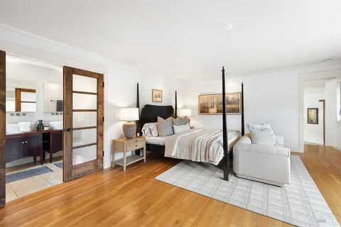 $2,985,000 | 330 Chiquita Road, Healdsburg, CA 95448