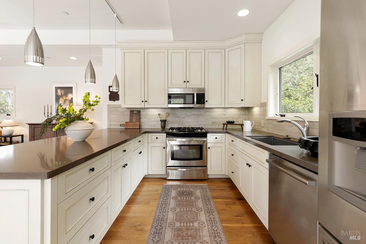 330 Chiquita Road Healdsburg, CA 95448 - Photo 60 of 68