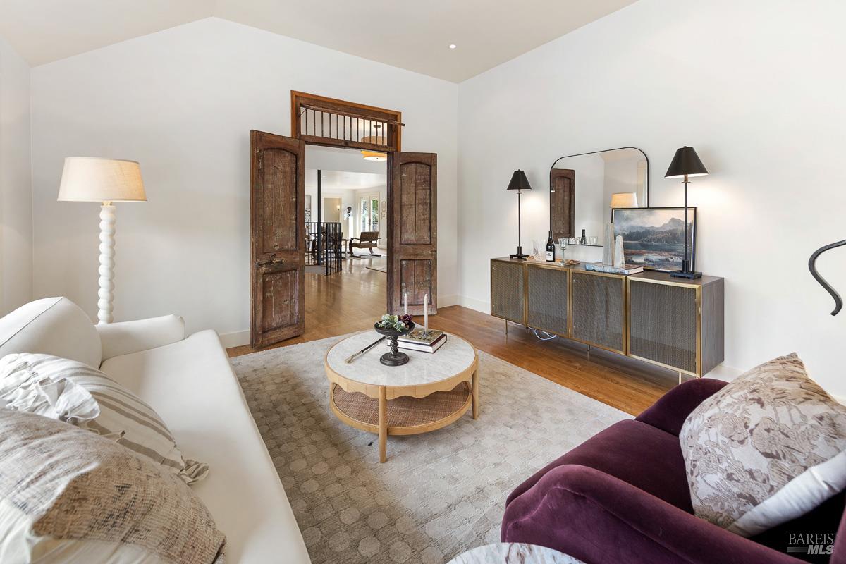 330 Chiquita Road Healdsburg, CA 95448 - Photo 6 of 68