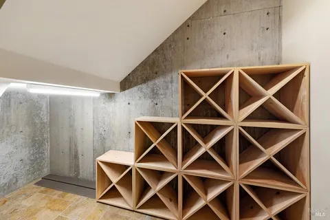 $2,985,000 | 330 Chiquita Road, Healdsburg, CA 95448