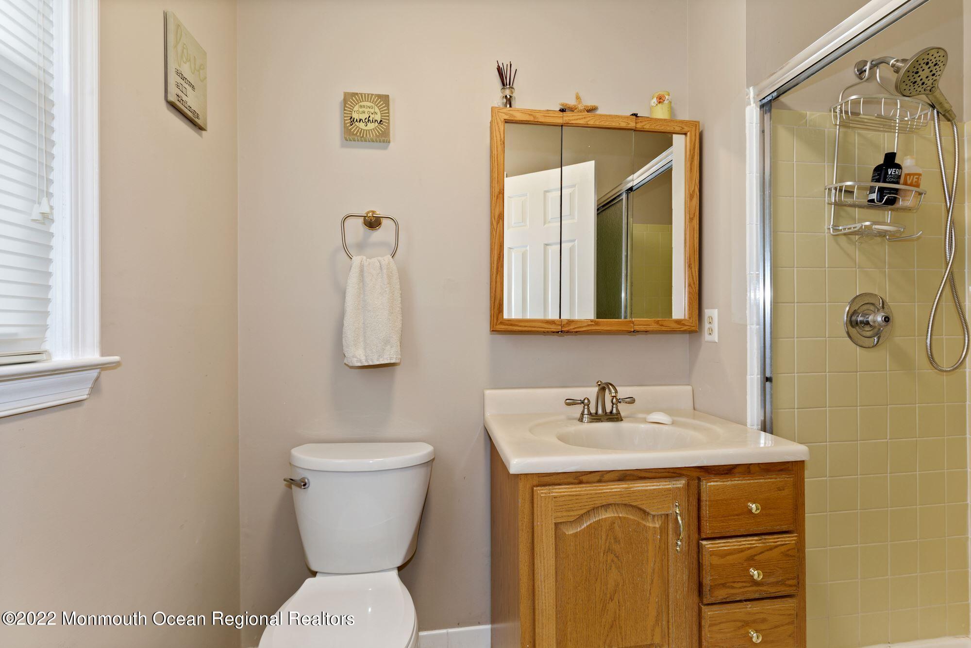 212 Weldon Road Manchester Township, NJ 08759 - Photo 32 of 55 029_212_WELDON_RD_387459_725623