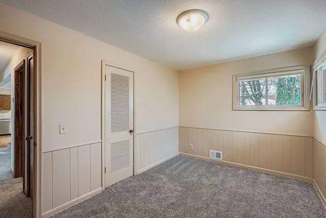 $355,900 | 4035 Louisiana Avenue North, New Hope, MN 55427