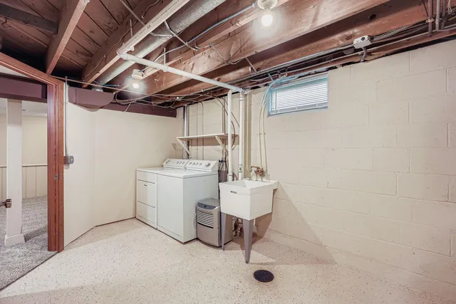 $355,900 | 4035 Louisiana Avenue North, New Hope, MN 55427