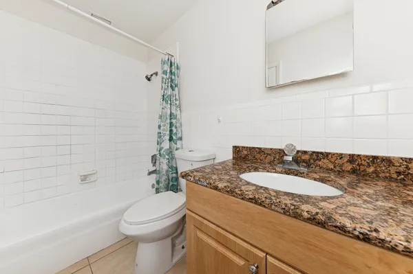 $2,600 | 1000 Northeast 9th Avenue, Unit 6, Delray Beach, FL 33483