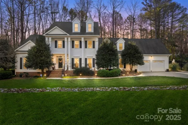 $850,000 | 4912 Dayspring Drive, Mint Hill, NC 28227