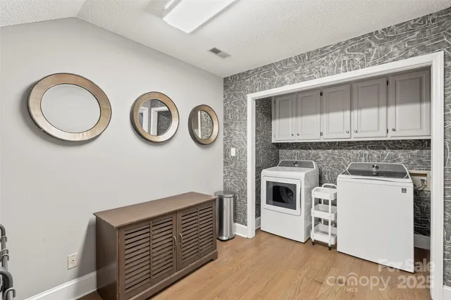 $850,000 | 4912 Dayspring Drive, Mint Hill, NC 28227