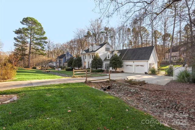 $850,000 | 4912 Dayspring Drive, Mint Hill, NC 28227