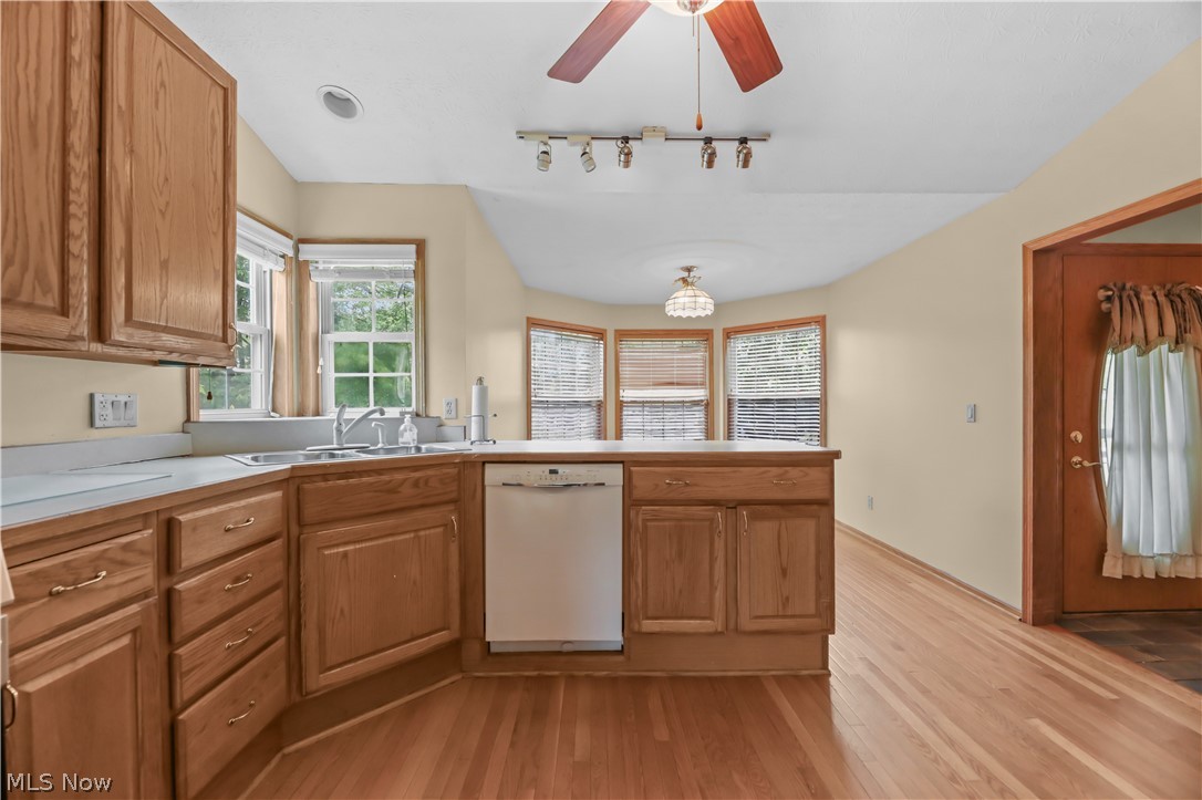 1701 Woods Road Akron, OH 44306 - Photo 15 of 43