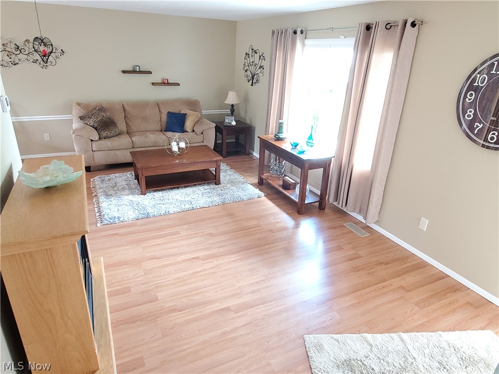 6220 Jaycox Road North Ridgeville, OH 44039 - Photo 4 of 29