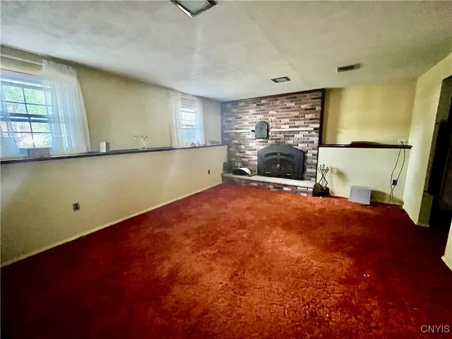 $269,900 | 8133 Duncowing Lane, Clay, NY 13041