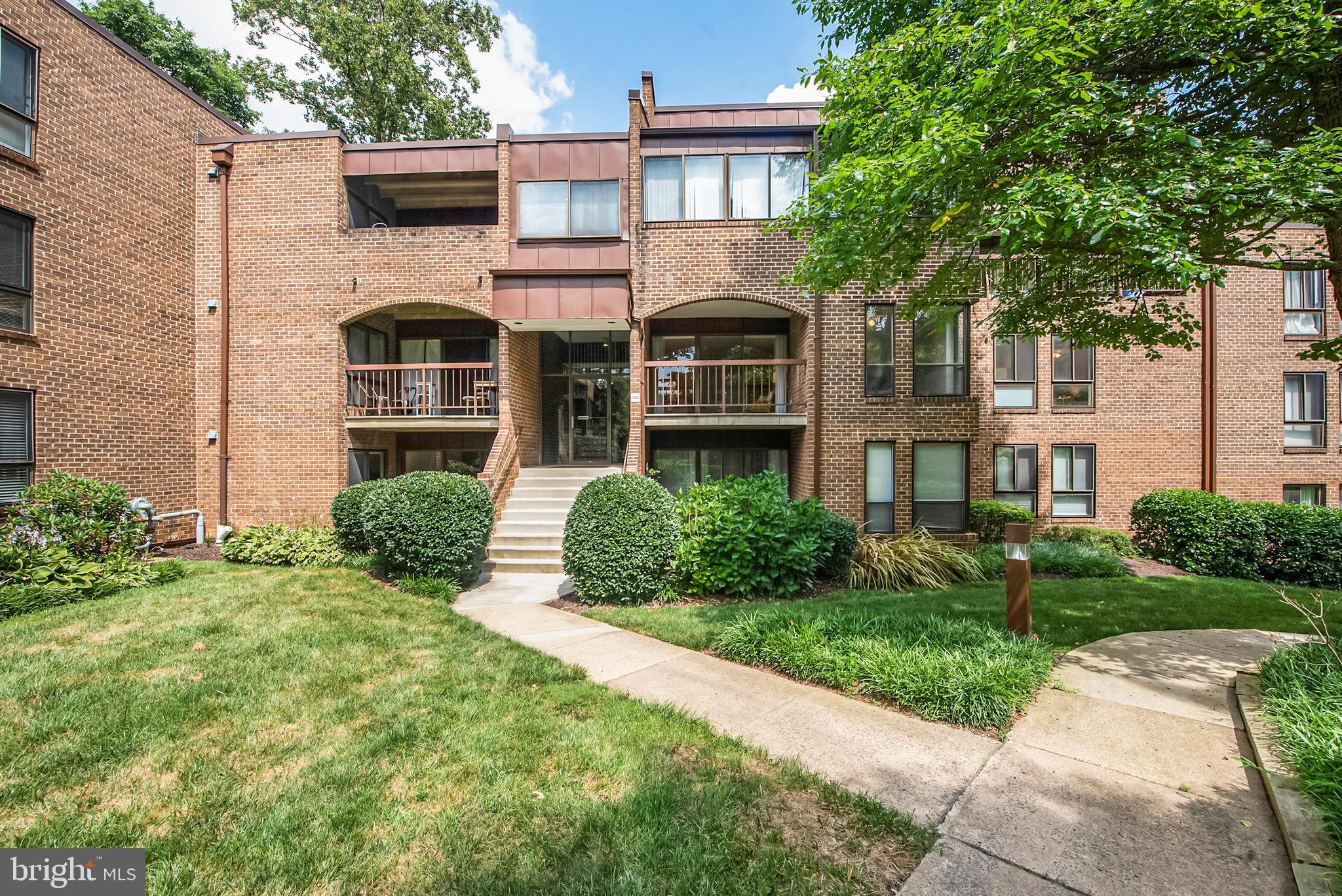 11224 Chestnut Grove Square, Unit 228 Reston, VA 20190 - Photo 2 of 20