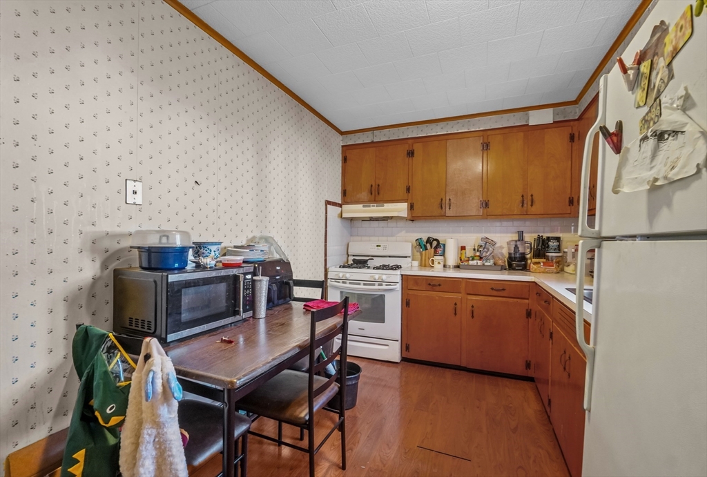 284 Broadway Fall River, MA 02721 - Photo 15 of 42