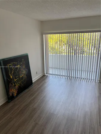 $1,850 | 7900 Camino Circle, Unit 308, Miami, FL 33143