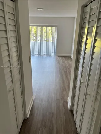 $1,850 | 7900 Camino Circle, Unit 308, Miami, FL 33143