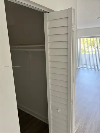 $1,850 | 7900 Camino Circle, Unit 308, Miami, FL 33143