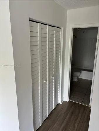 $1,850 | 7900 Camino Circle, Unit 308, Miami, FL 33143