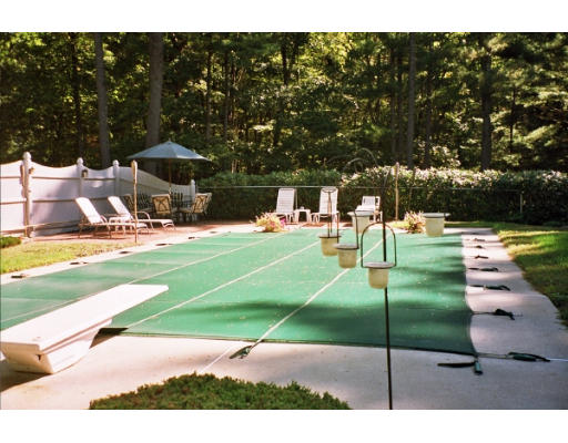 143 Walker Pond Road Sturbridge, MA 01566 - Photo 2 of 9