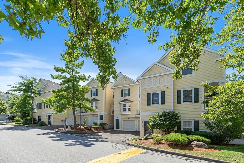 407 Gazebo Circle, Unit 407 Reading, MA 01867 - Photo 1 of 39