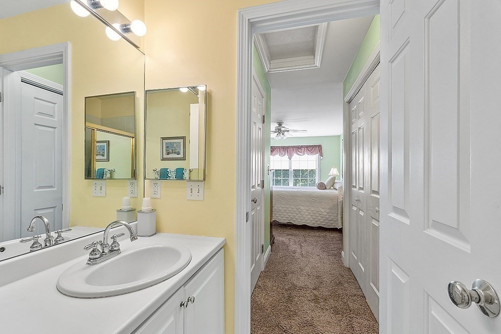 407 Gazebo Circle, Unit 407 Reading, MA 01867 - Photo 26 of 39