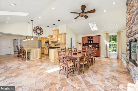 $799,900 | 736 Summit Avenue, Philadelphia, PA 19128