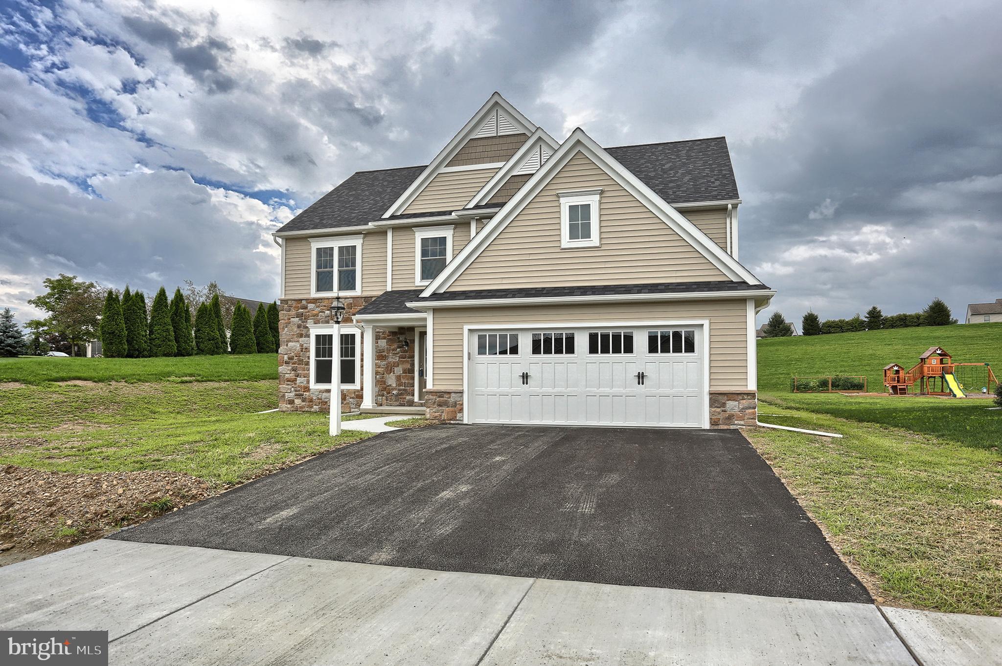 7045 Beaver Spring Road Harrisburg, PA 17111 - Photo 3 of 41 Gallery Image 3