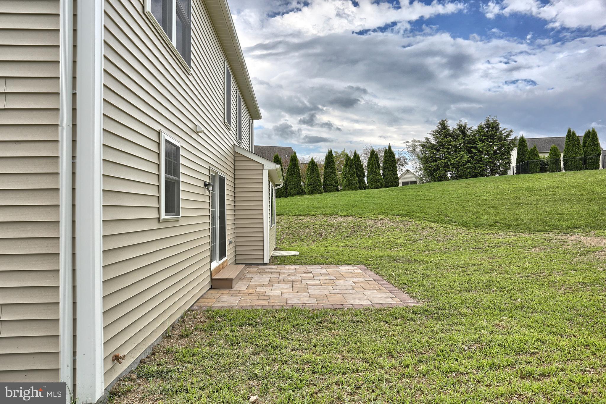 7045 Beaver Spring Road Harrisburg, PA 17111 - Photo 7 of 41 Gallery Image 7
